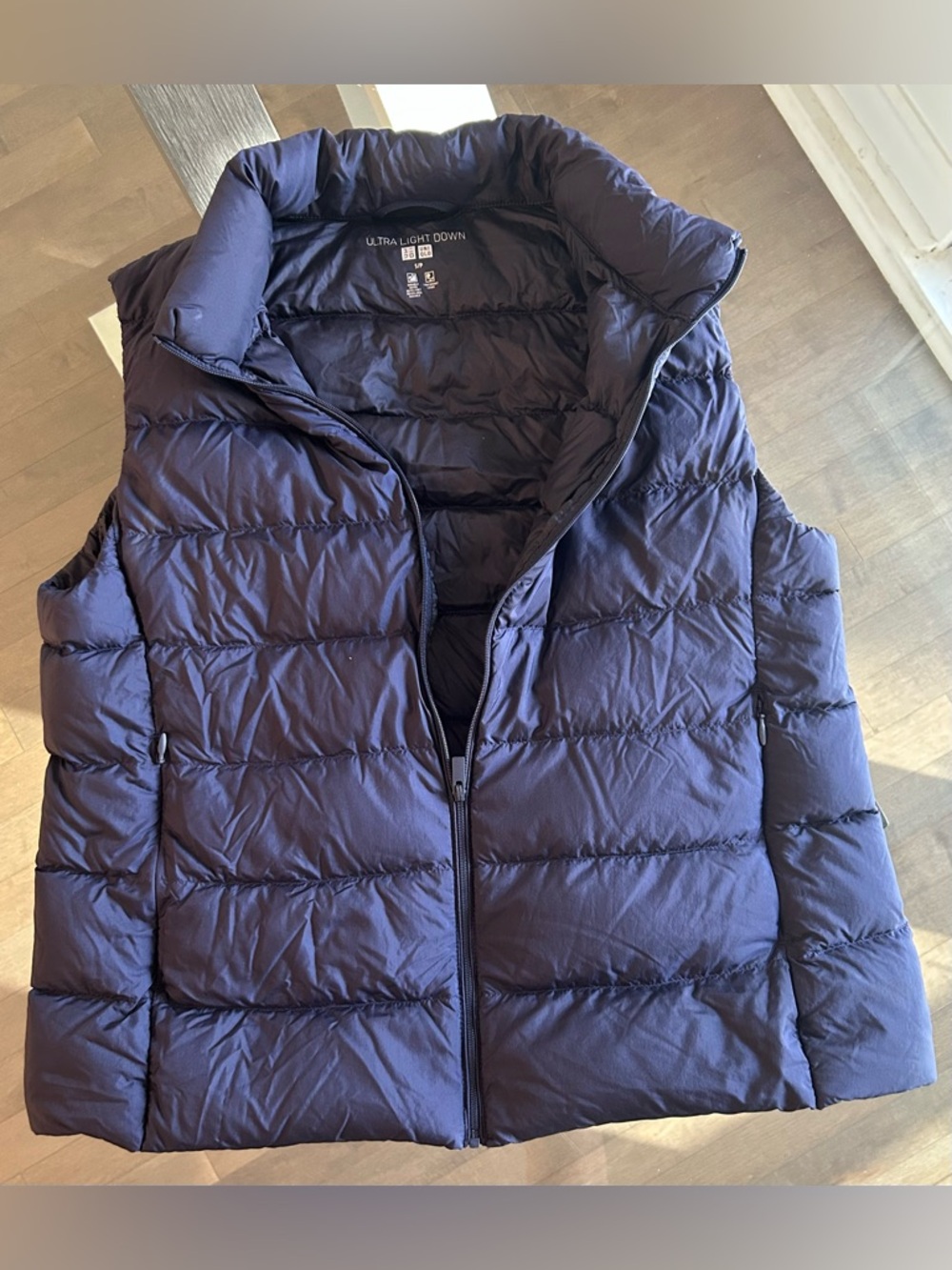 Uniqlo Ultra Light Down Puffer Vest -Navy